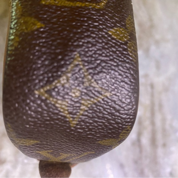 Louis Vuitton Monogram Marly Dragonne GM Wristlet - Picture 9 of 12